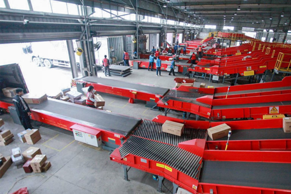 Telescopic Conveyor - 裝卸貨伸縮輸送機 - HSM Industrial Solution - 2
